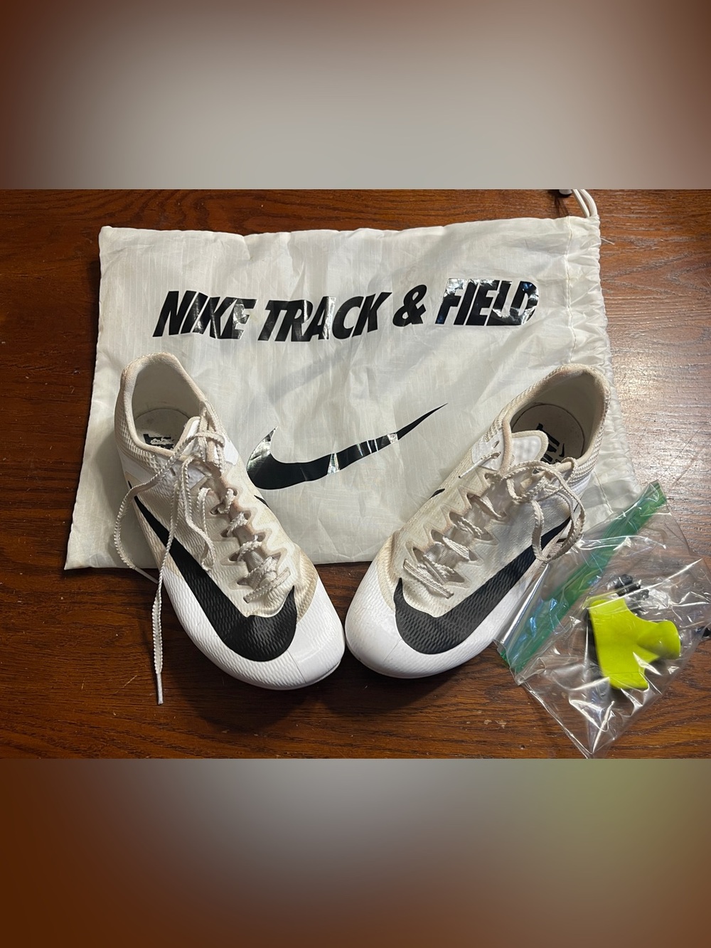 Nike track spikes cleats men’s size 7.5 women’s size 9